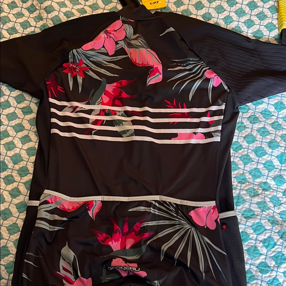 LG Women's Floral Cycling Top - Black and Pink - Picture 2 of 2